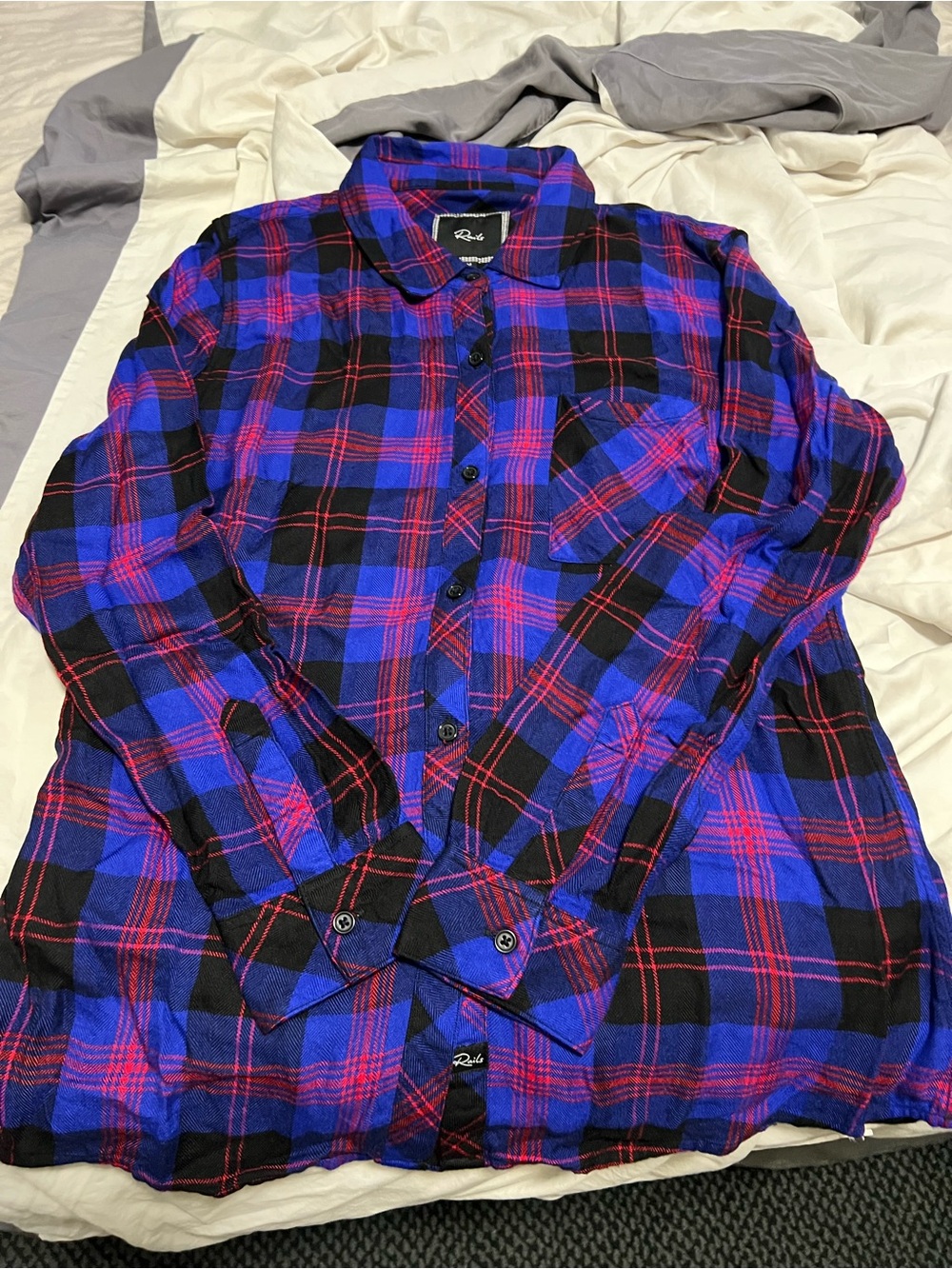 Rails button down shirt in beautiful bright colors EUC